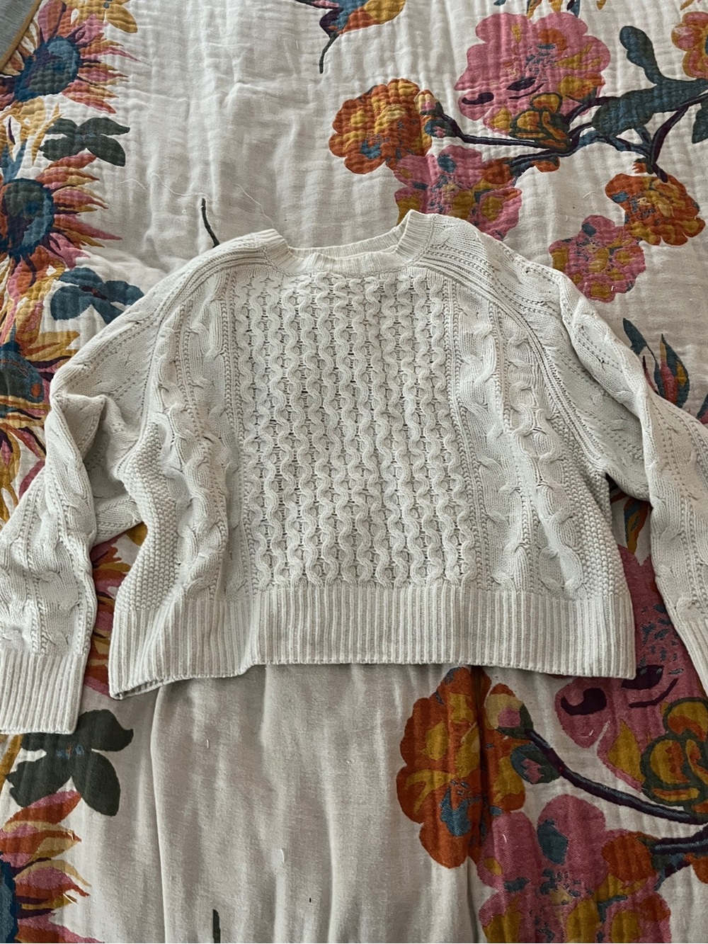 Universal Thread Cream Cable‑Stitch Crewneck Sweater